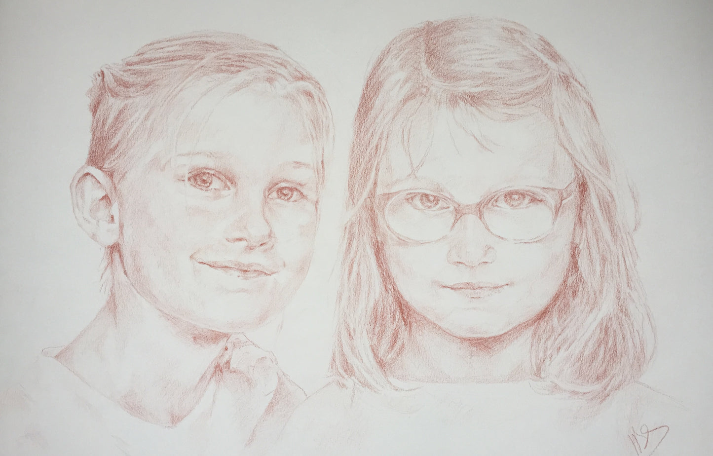 Portrait groupé de 2 personnes.